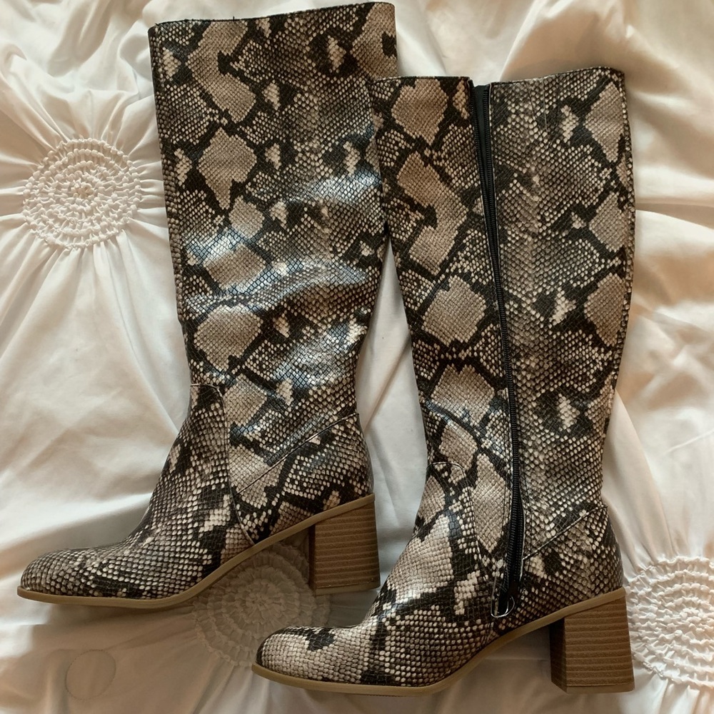 Snakeskin boot